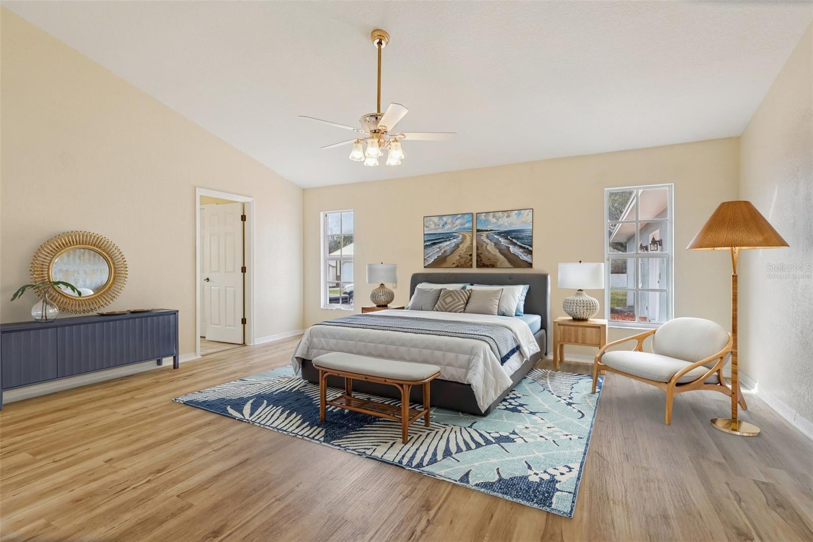 Image 18 of 49 For 7026 Pinehaven Drive