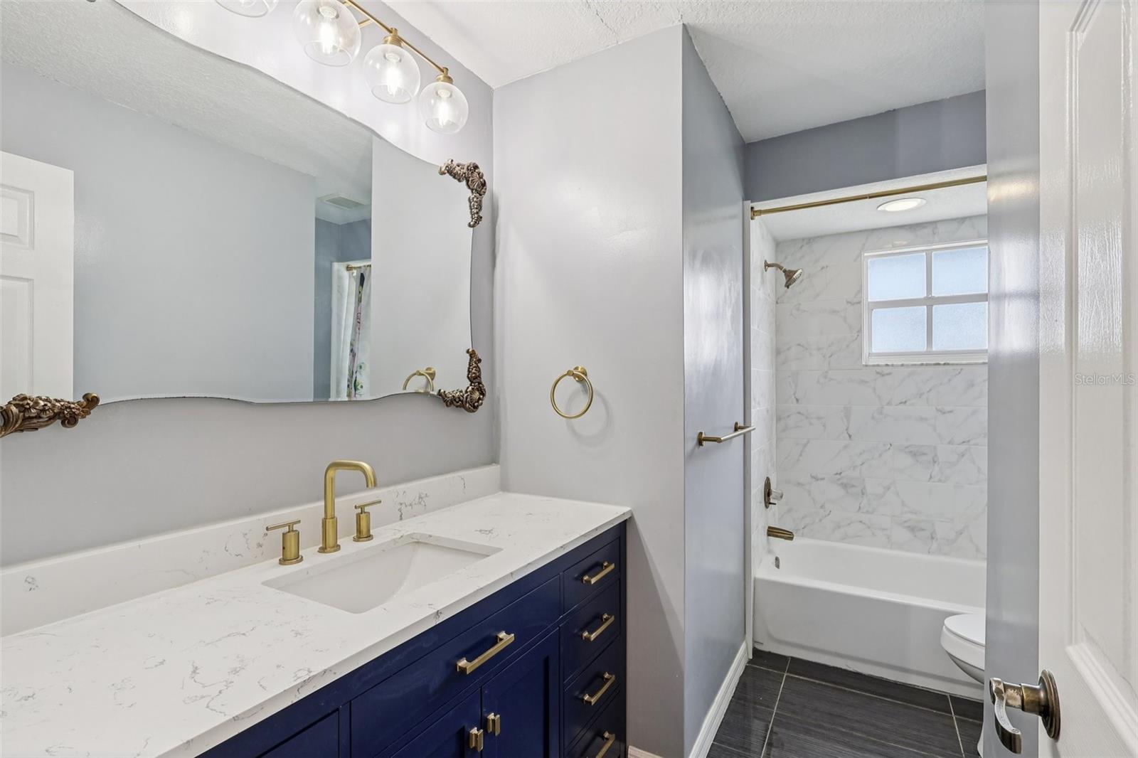 Image 26 of 49 For 7026 Pinehaven Drive