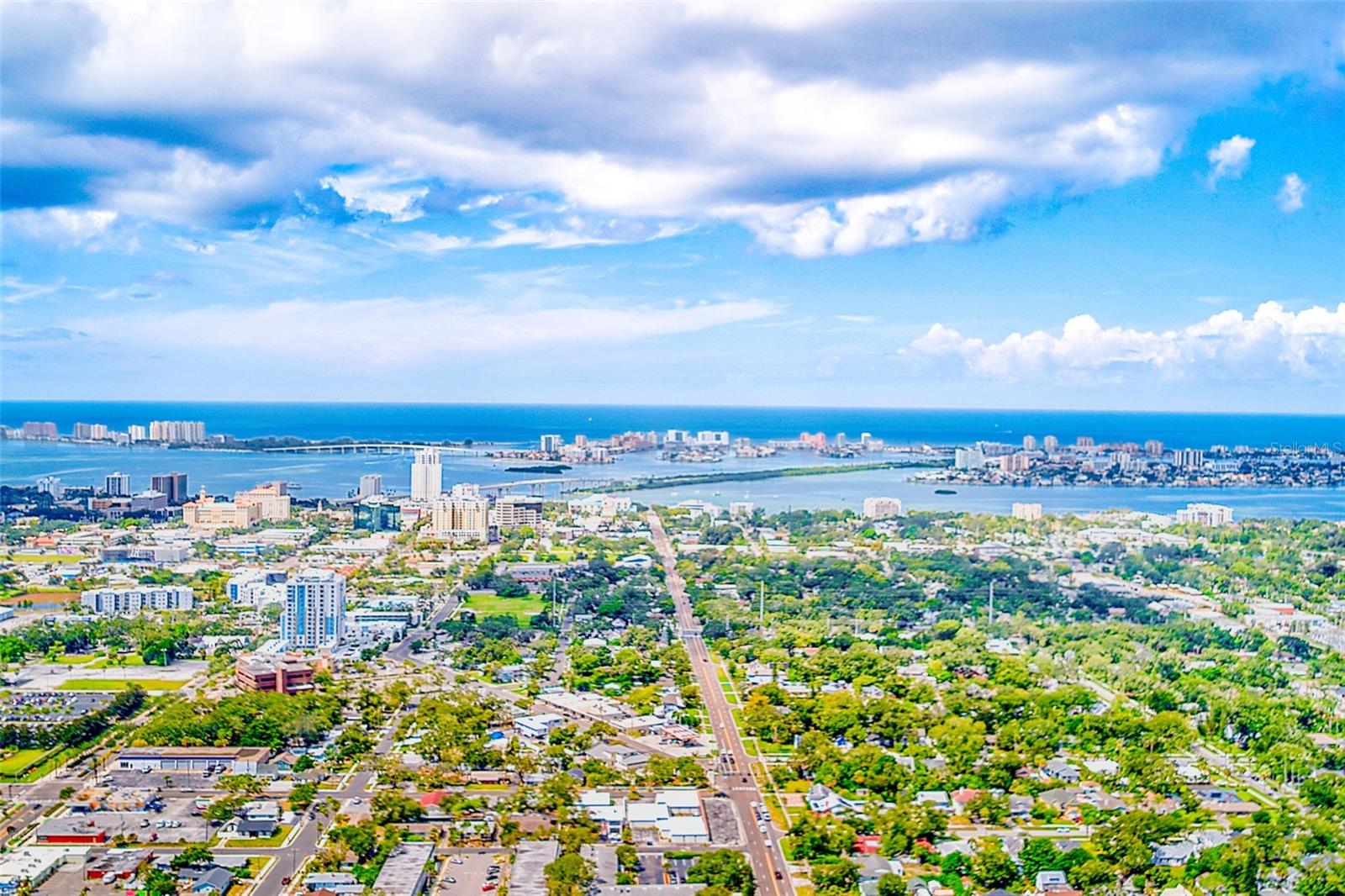 Image 14 of 15 For 1329 Drew Street 11