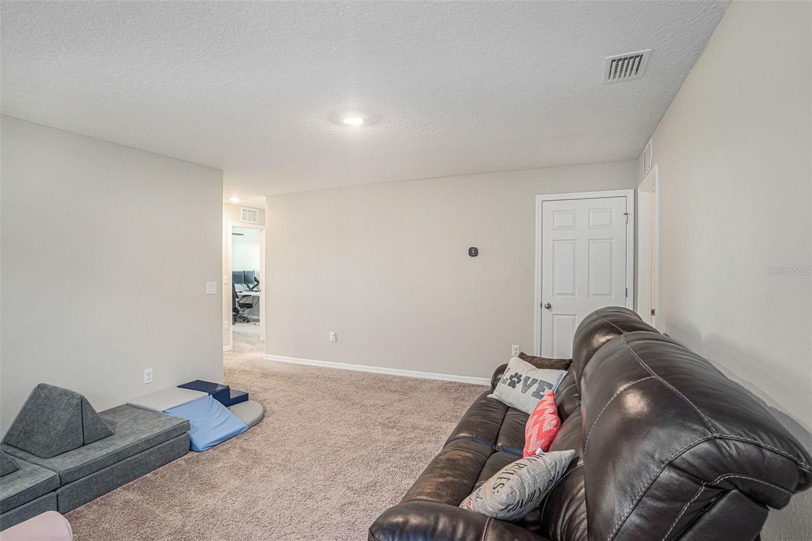 Image 11 of 29 For 12940 Hawkstone Trail Boulevard