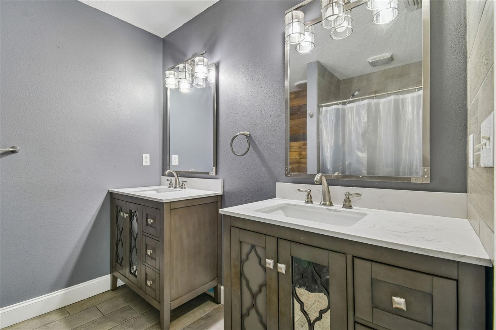 Image 22 of 71 For 31609 Hunt Club Lane