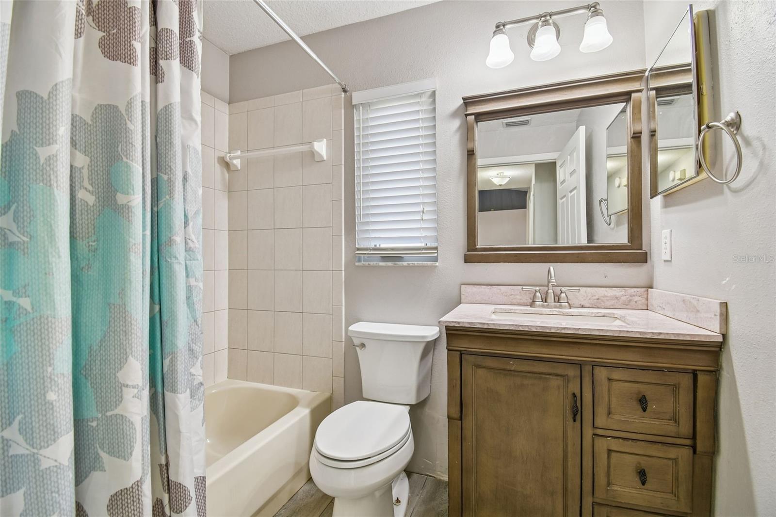 Image 29 of 71 For 31609 Hunt Club Lane