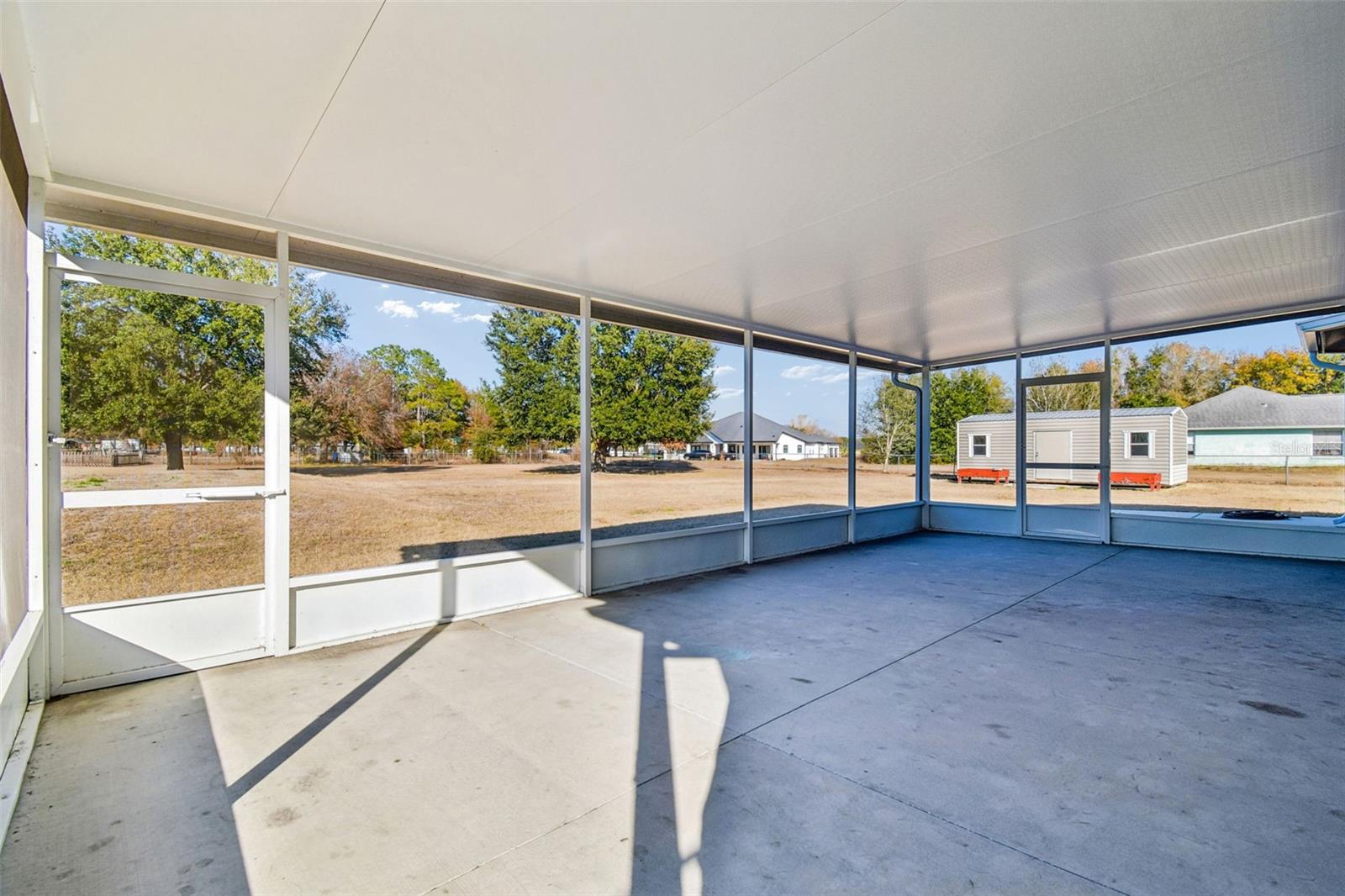 Image 40 of 71 For 31609 Hunt Club Lane