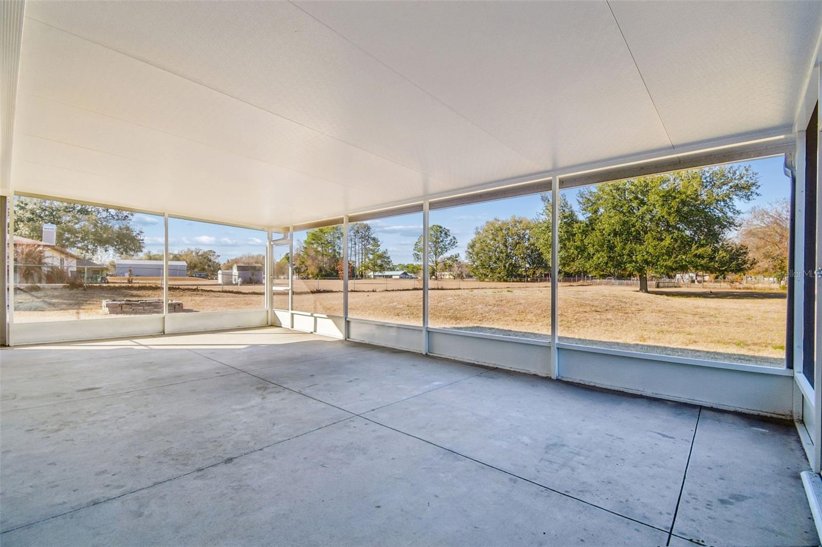 Image 41 of 71 For 31609 Hunt Club Lane