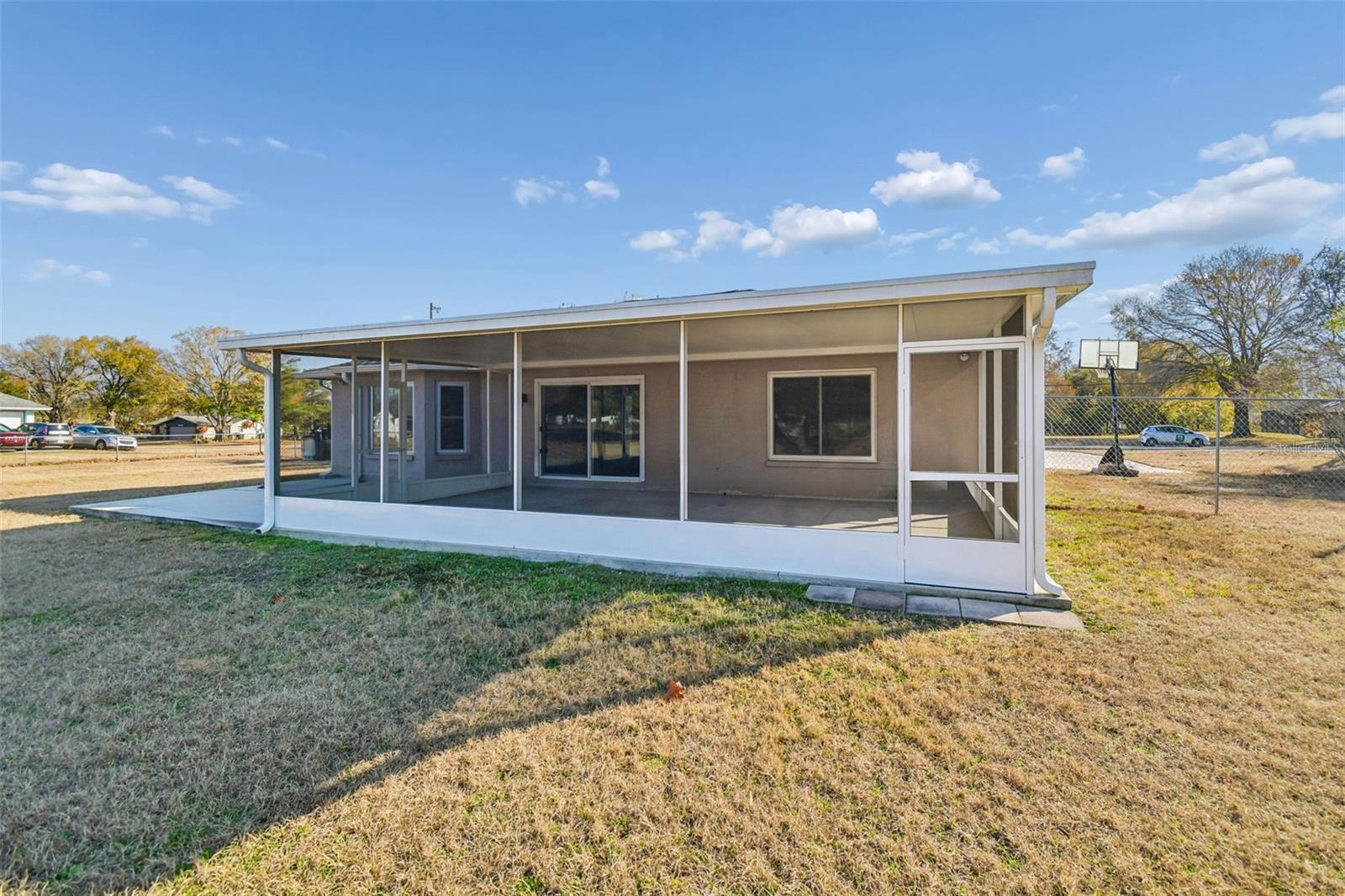 Image 44 of 71 For 31609 Hunt Club Lane