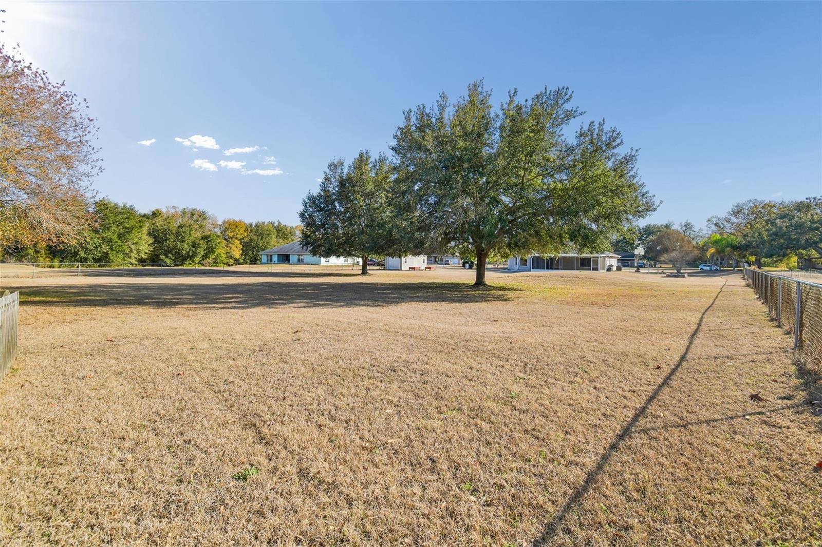 Image 53 of 71 For 31609 Hunt Club Lane