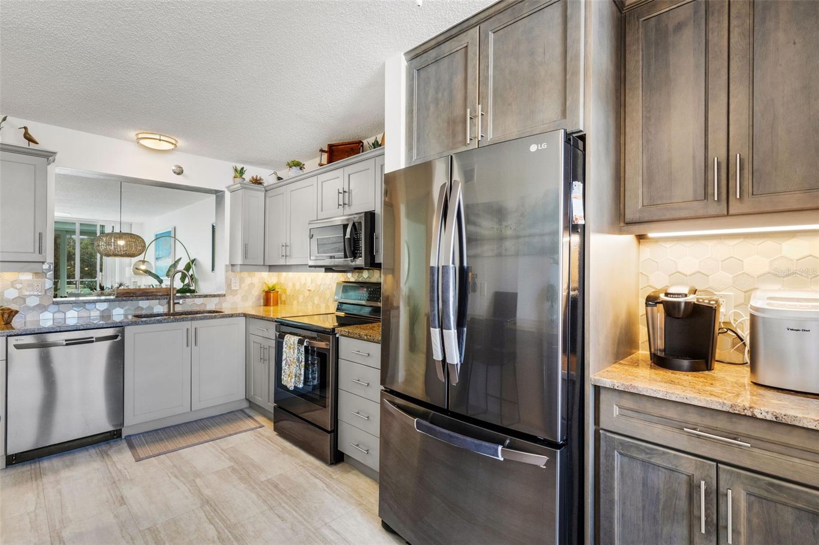 Image 12 of 58 For 4460 Fairways Boulevard 105