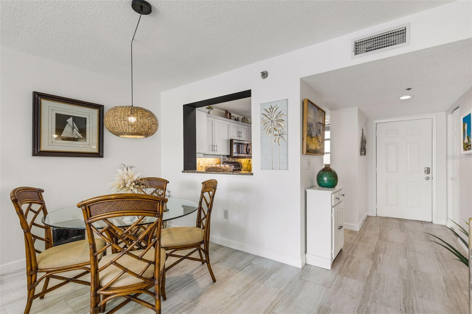 Image 22 of 58 For 4460 Fairways Boulevard 105