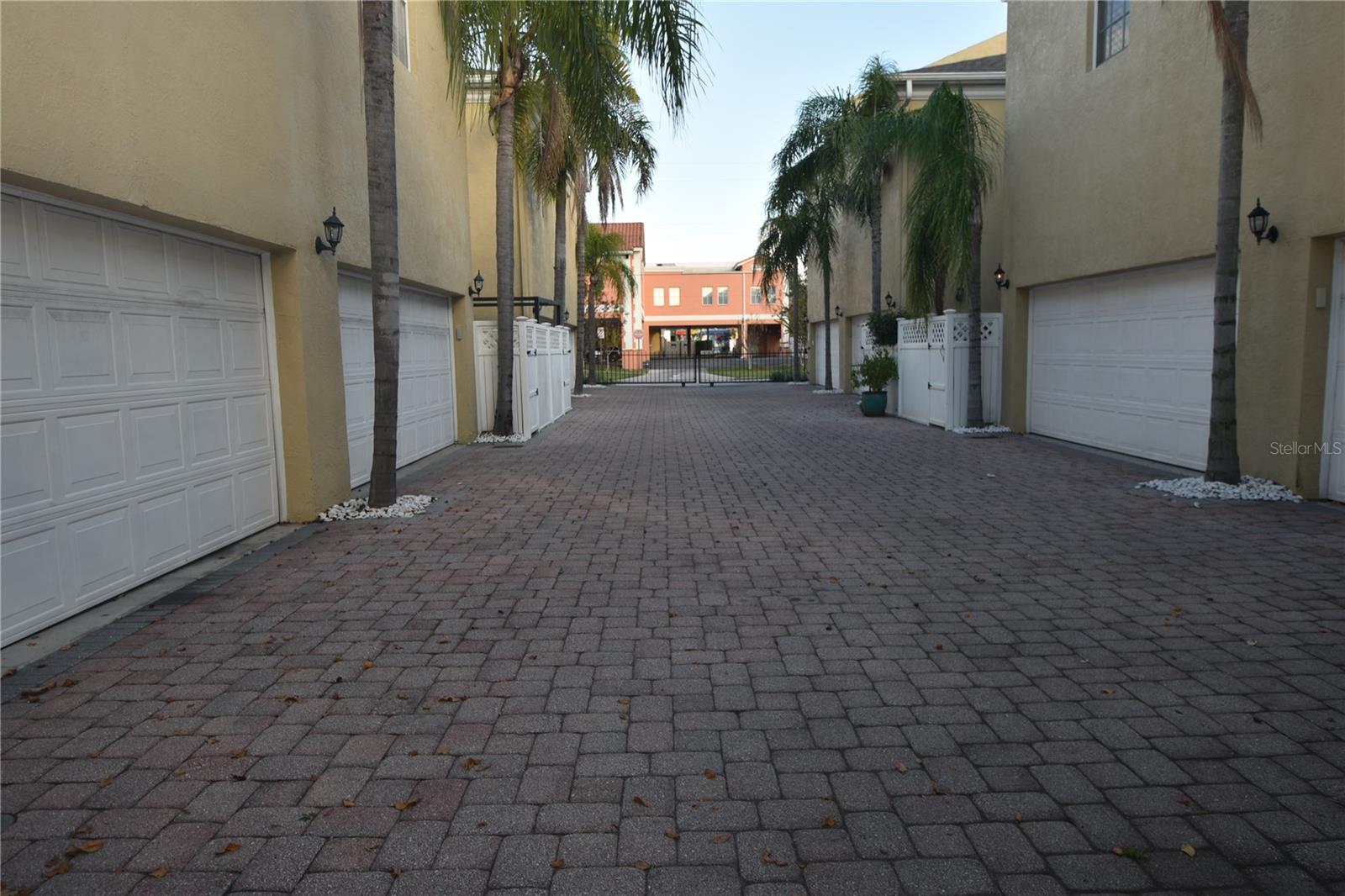 Image 16 of 17 For 1007 Edison Park Court