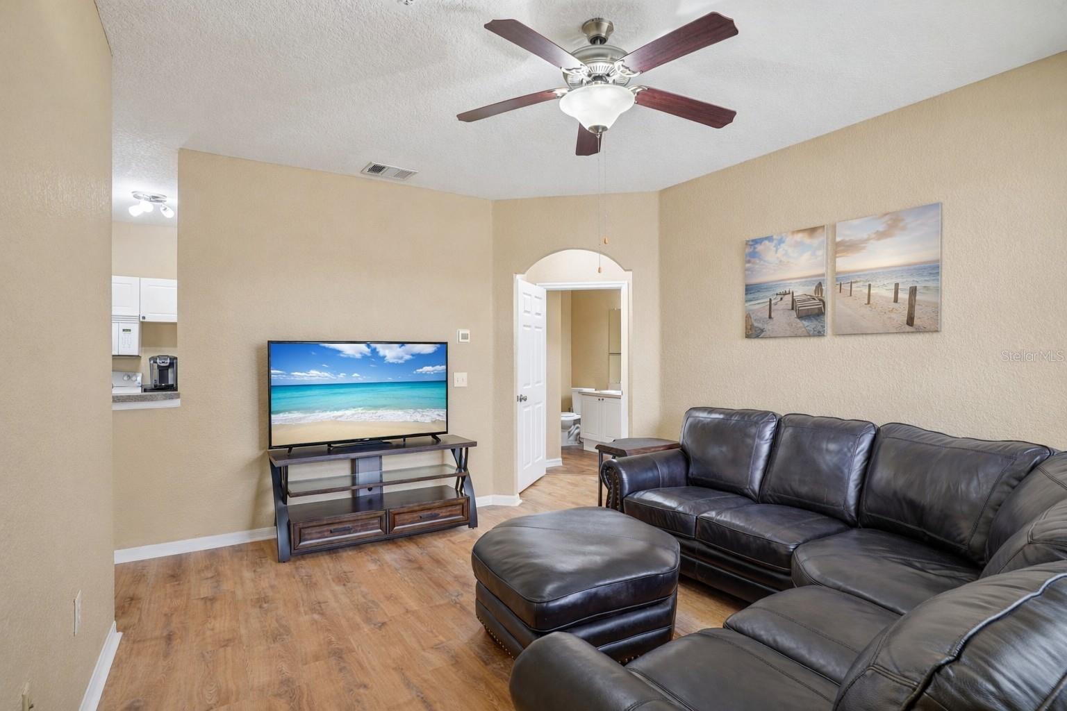 Image 5 of 27 For 835 Grand Regency Point 101