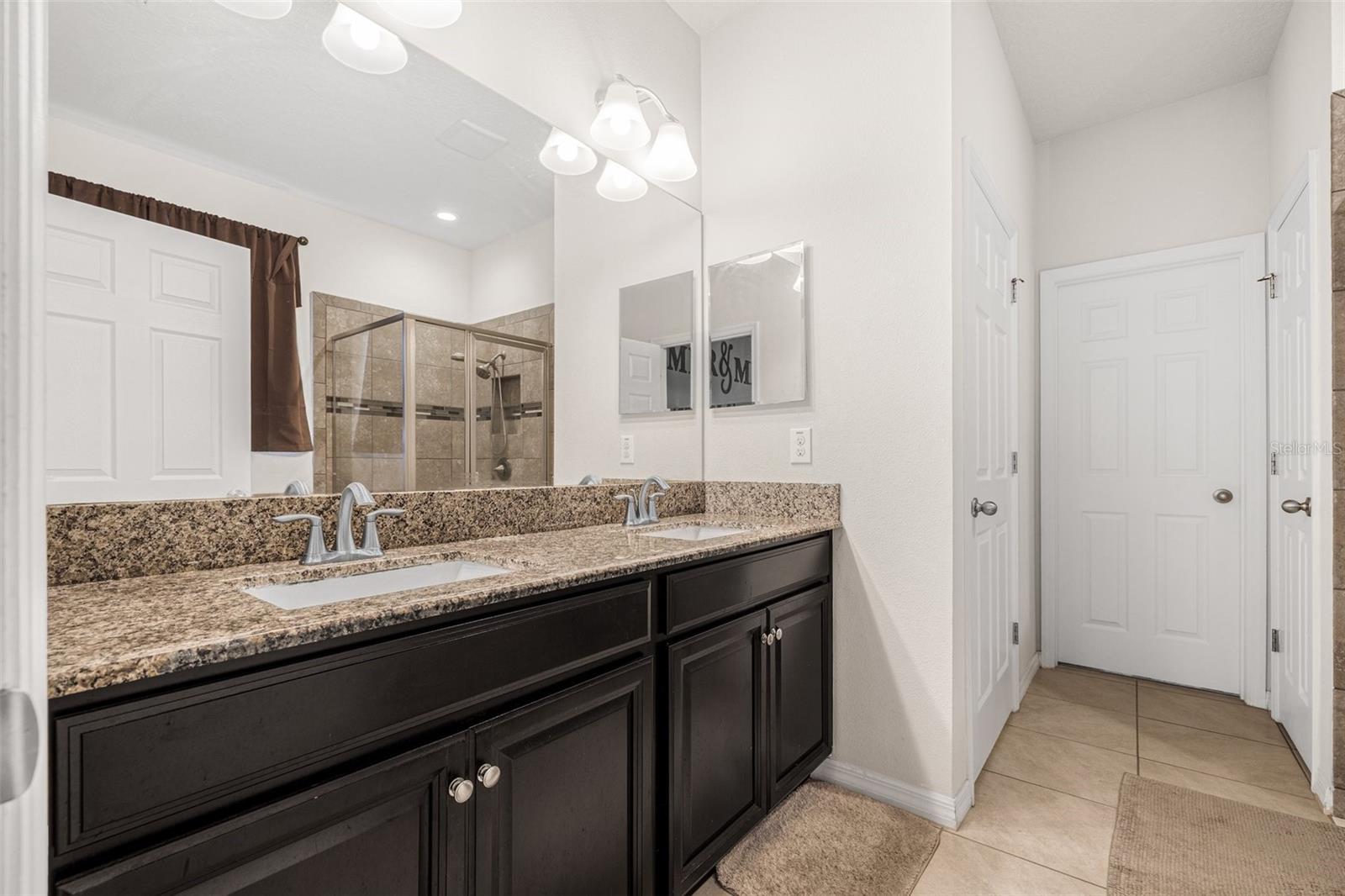 Image 21 of 43 For 11917 Greenchop Place