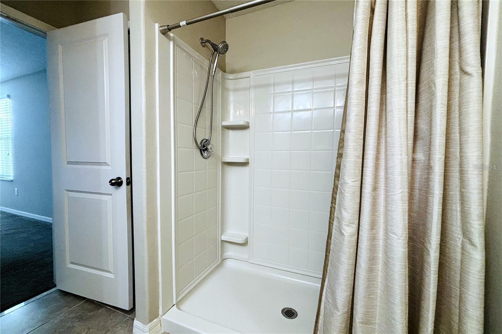 Image 14 of 21 For 17035 Peaceful Valley Drive