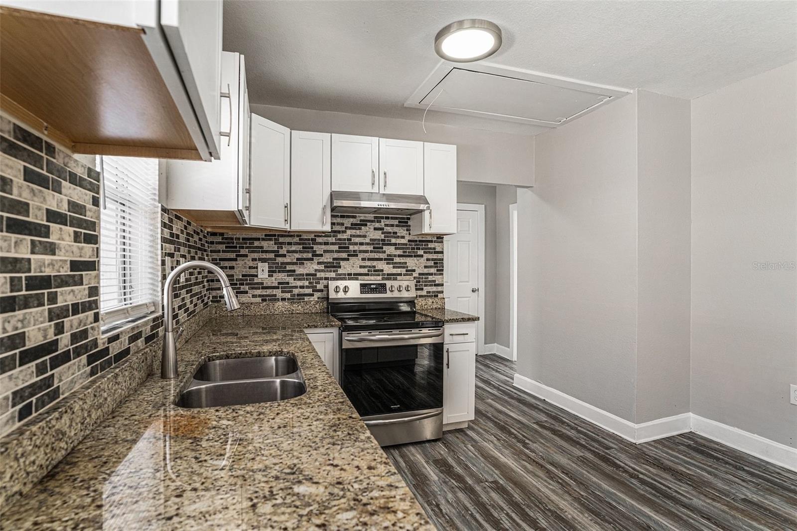 Image 10 of 26 For 708 Broad Street