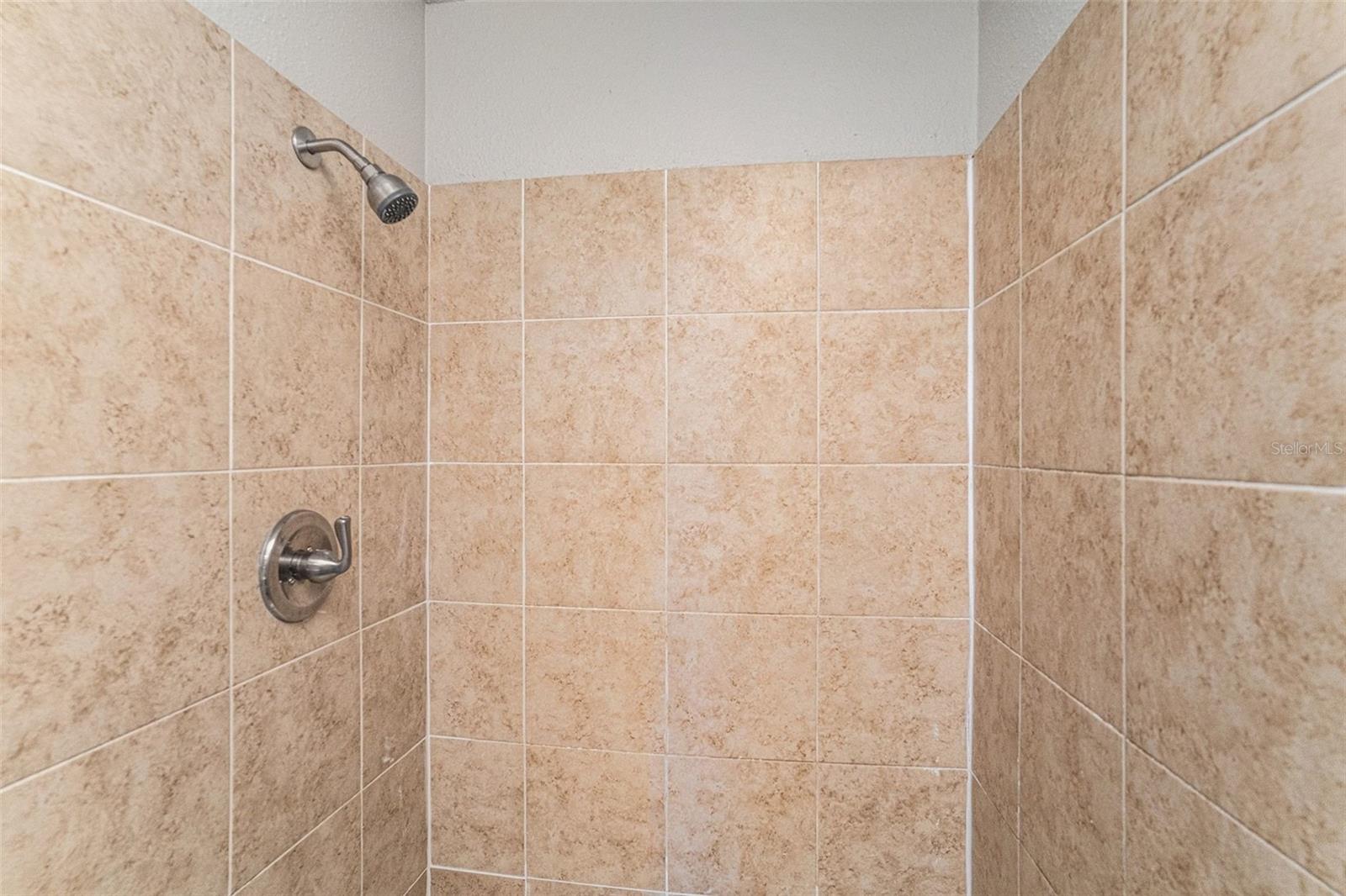 Image 15 of 26 For 708 Broad Street