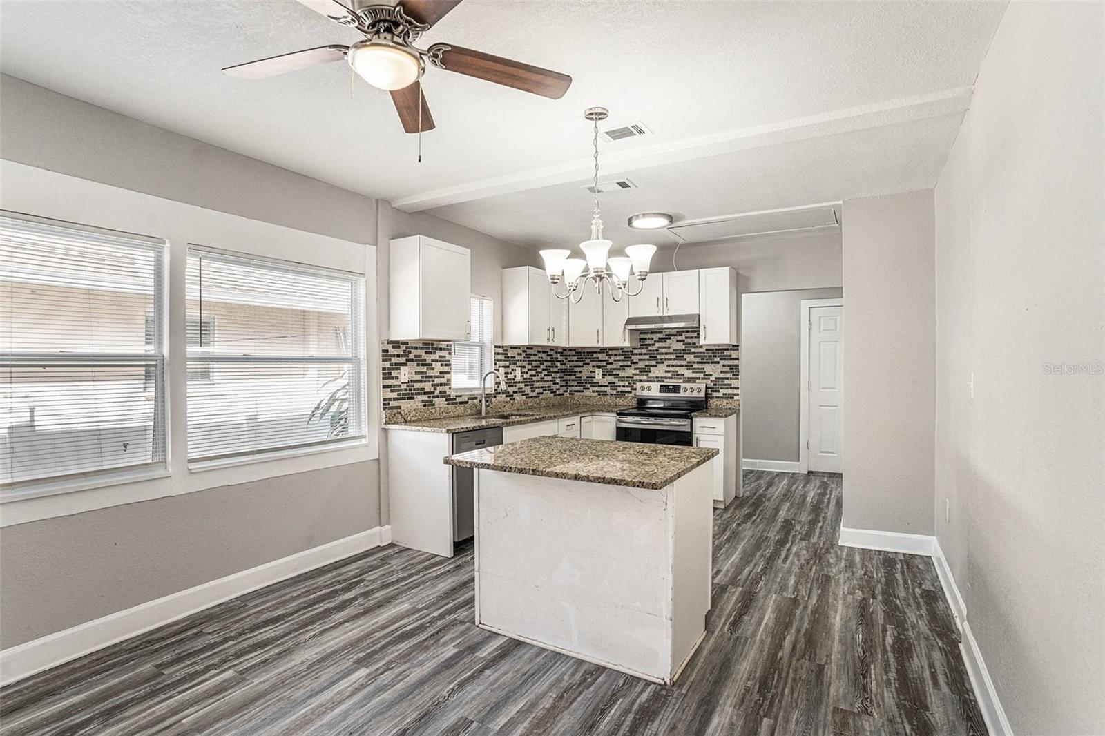 Image 8 of 26 For 708 Broad Street