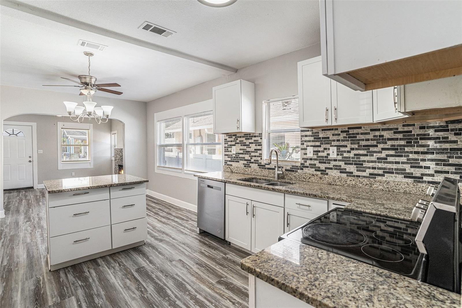 Image 9 of 26 For 708 Broad Street