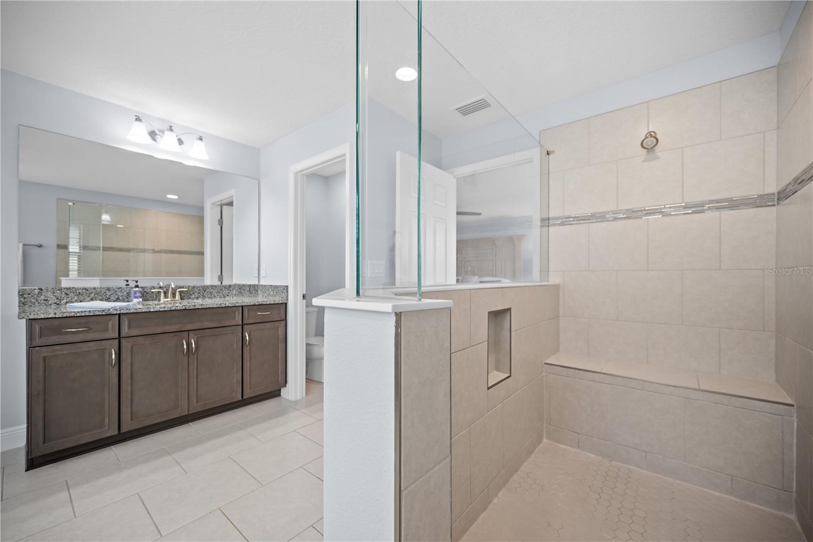 Image 25 of 50 For 12517 Horseshoe Bend Drive