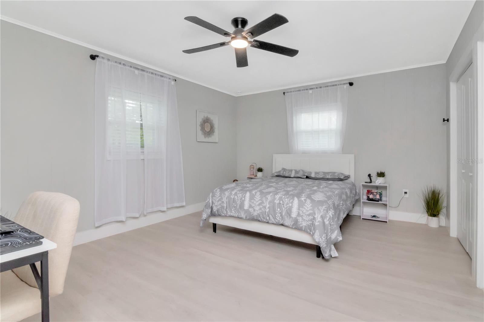 Image 18 of 40 For 204 7th Avenue Nw