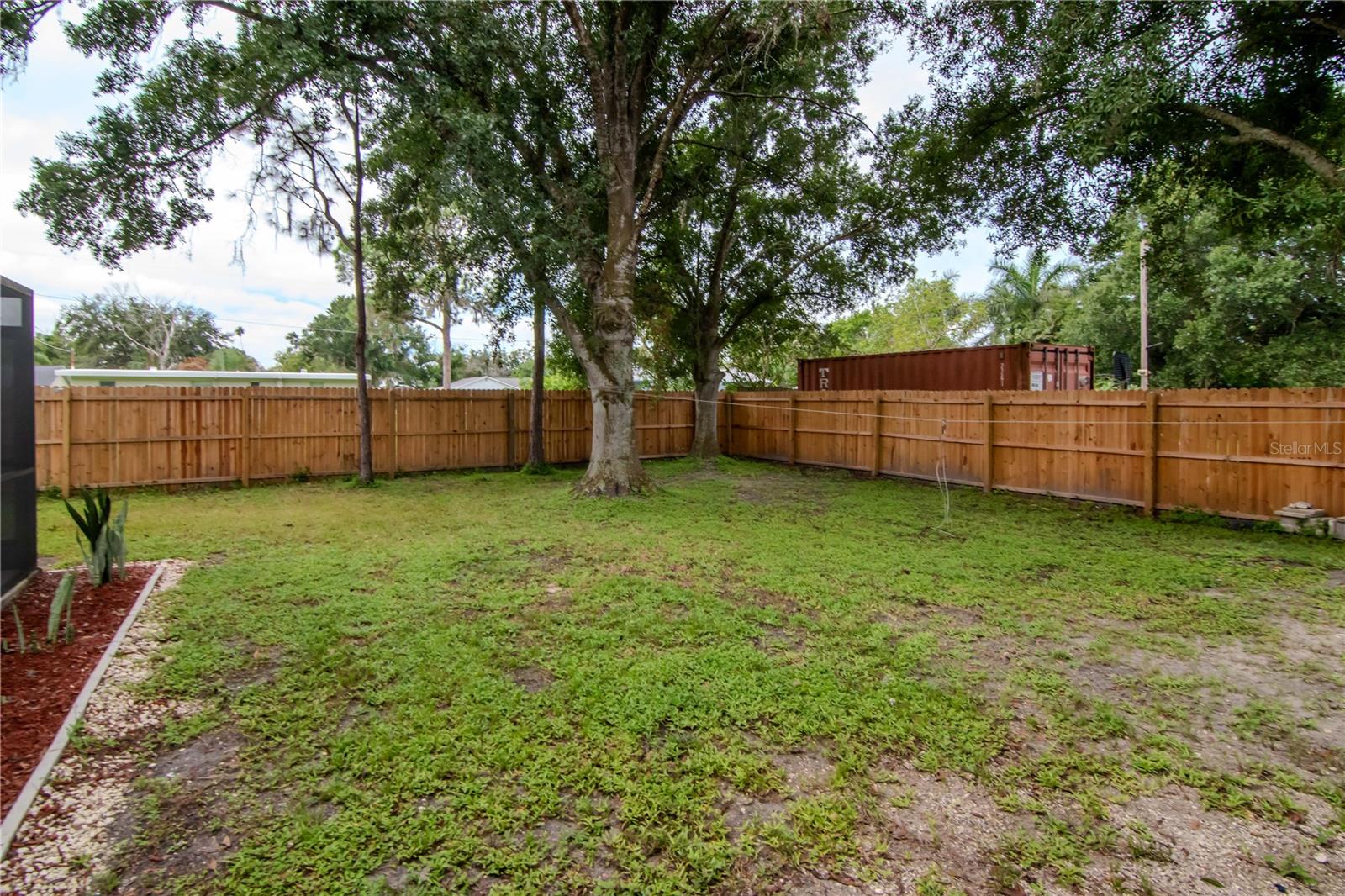 Image 28 of 40 For 204 7th Avenue Nw