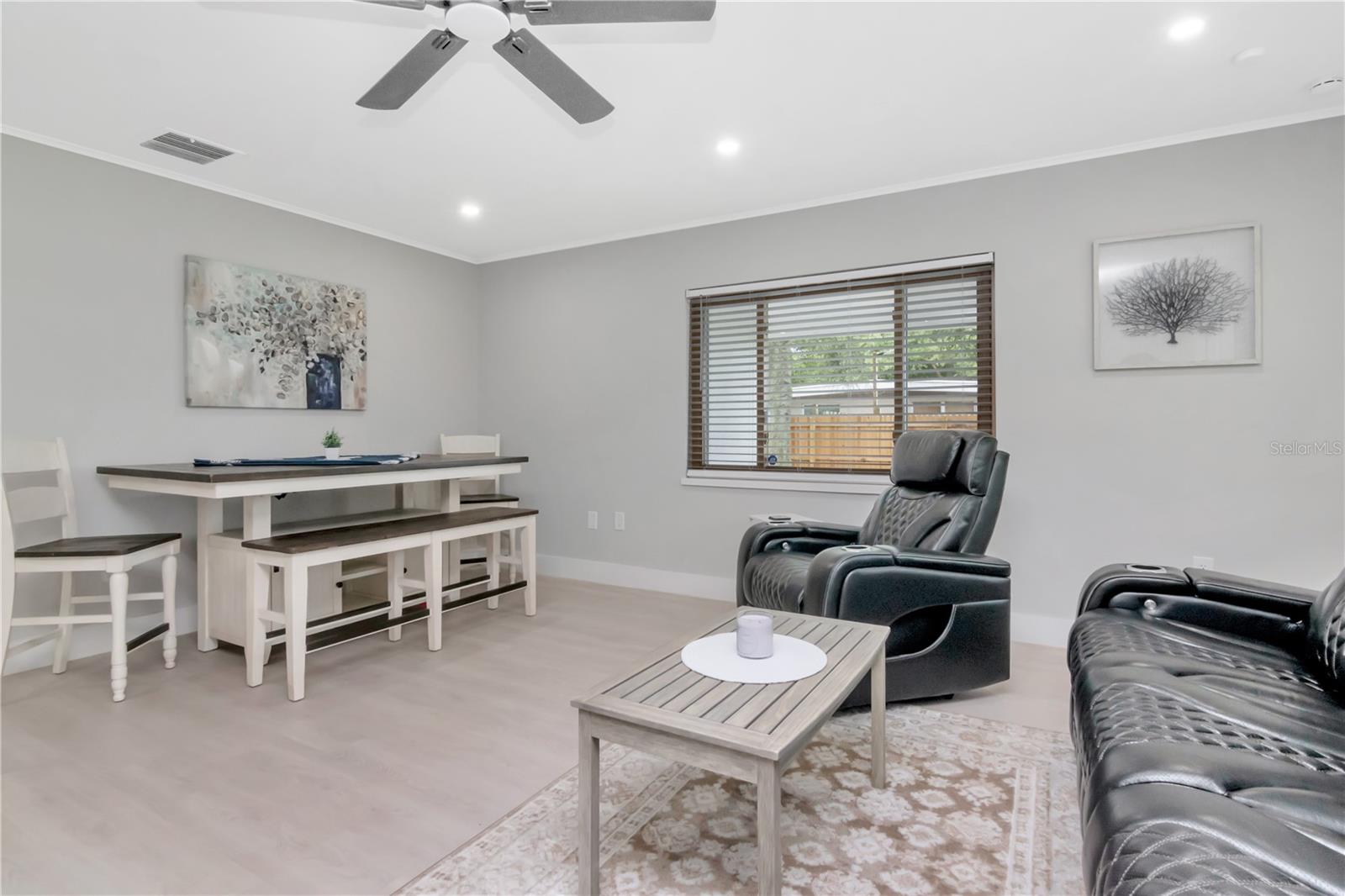 Image 3 of 40 For 204 7th Avenue Nw