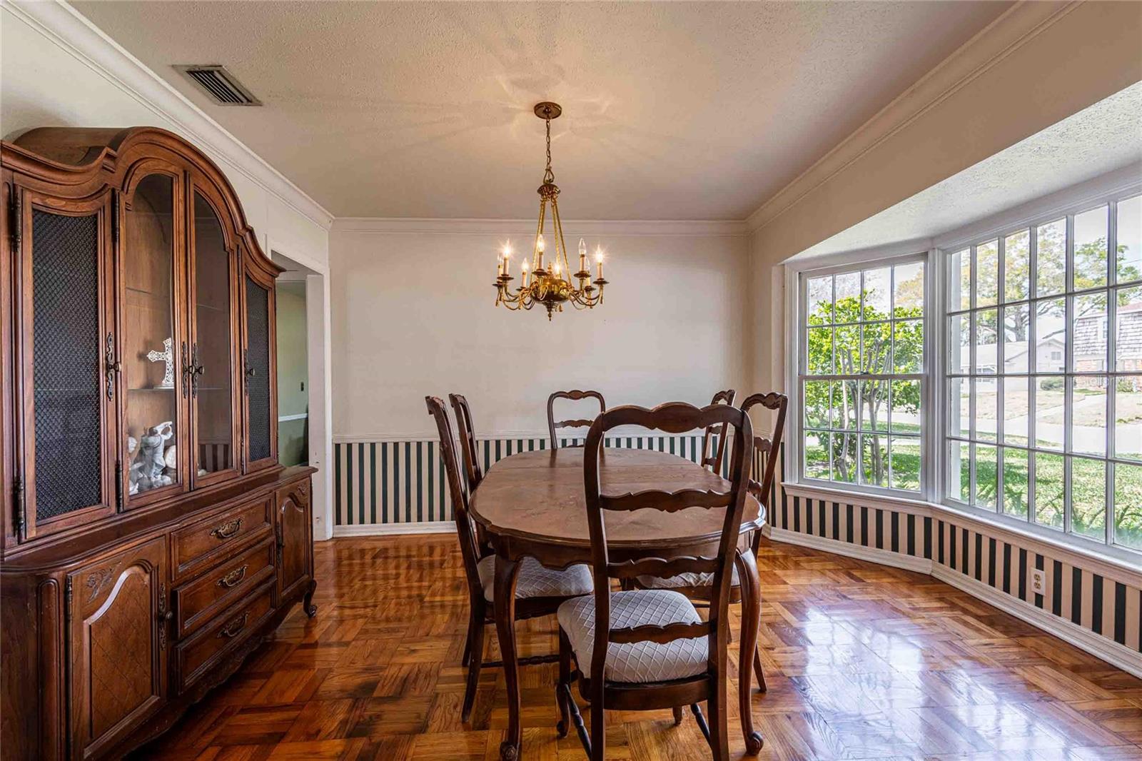 Image 4 of 25 For 2804 Linthicum Place