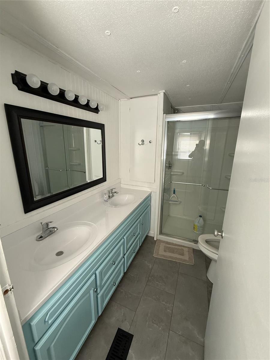 Image 16 of 21 For 7803 46th Avenue N 43