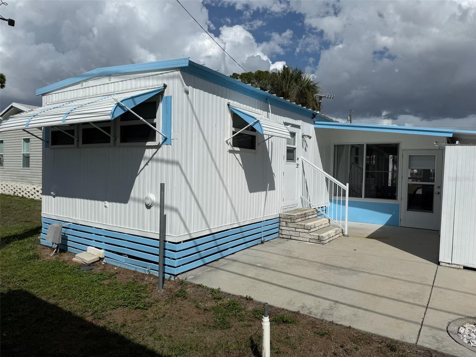 Image 3 of 21 For 7803 46th Avenue N 43