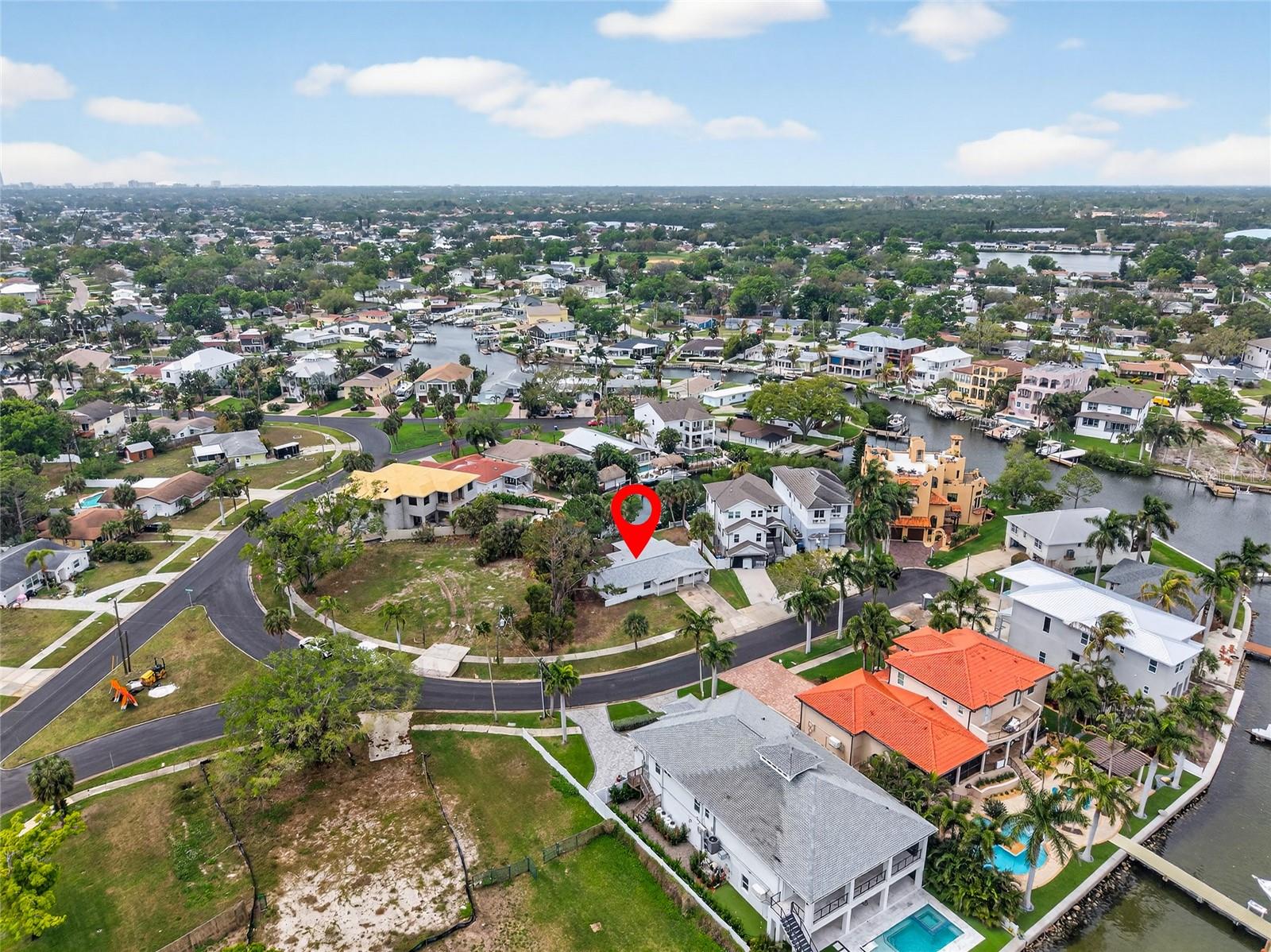 Listing photo id 8 for 1809 Bayou Grande Boulevard Ne