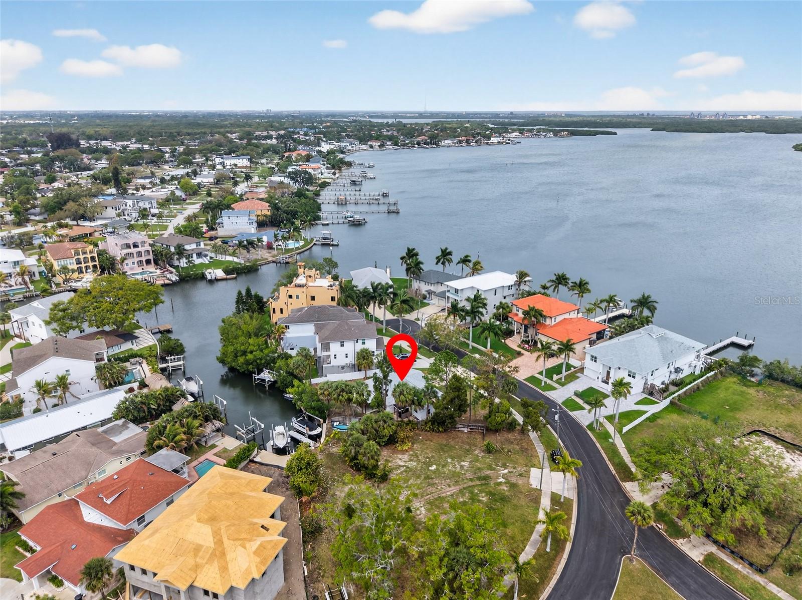 Listing photo id 9 for 1809 Bayou Grande Boulevard Ne