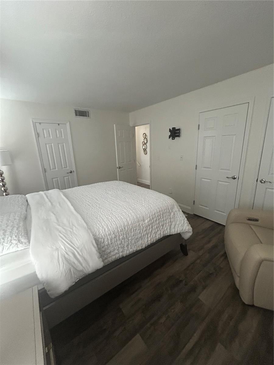 Image 13 of 20 For 16119 Copperfield Drive