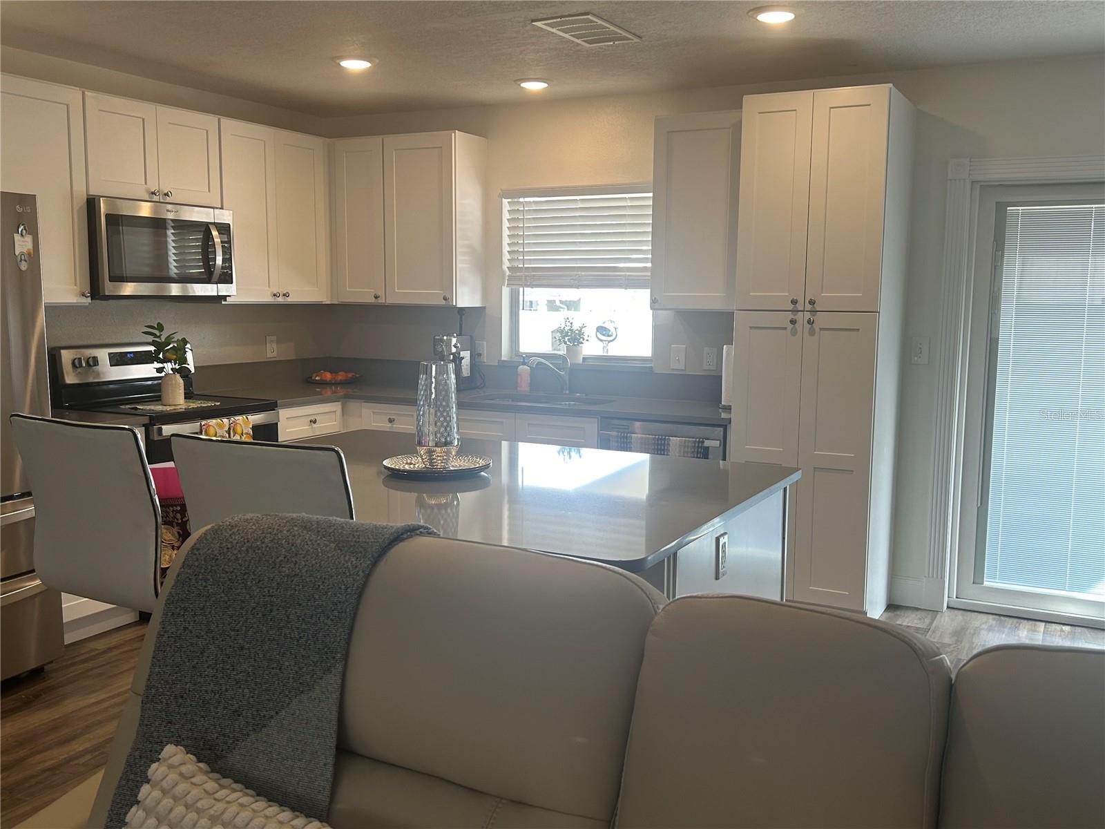 Image 4 of 20 For 16119 Copperfield Drive