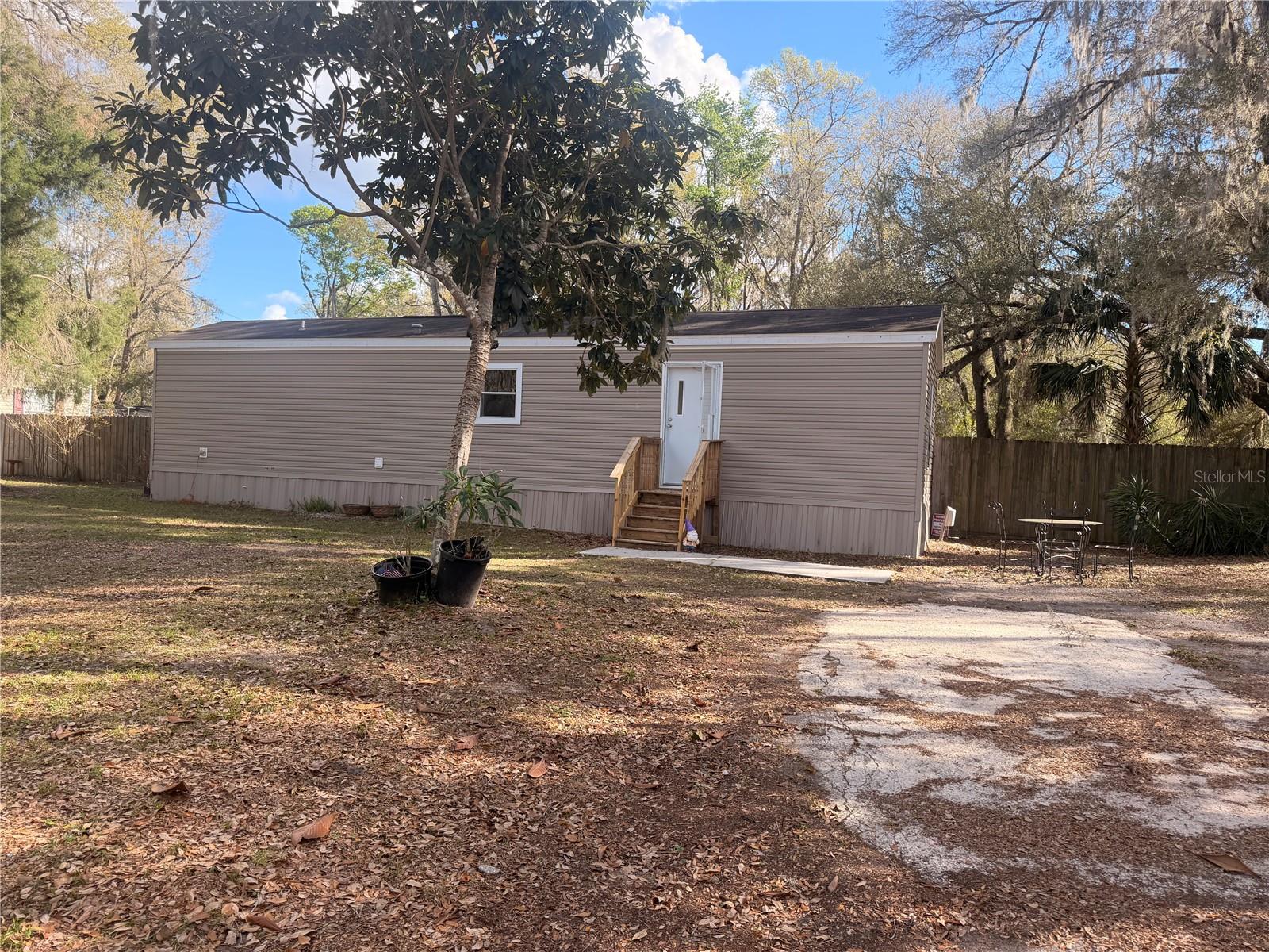 Listing photo id 16 for 25408 Oneal Road