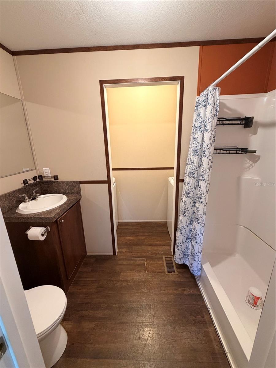 Listing photo id 25 for 25408 Oneal Road