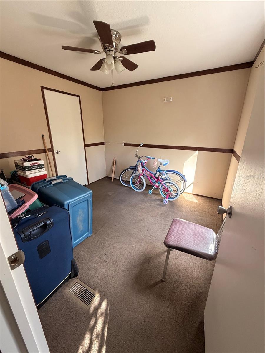 Listing photo id 29 for 25408 Oneal Road