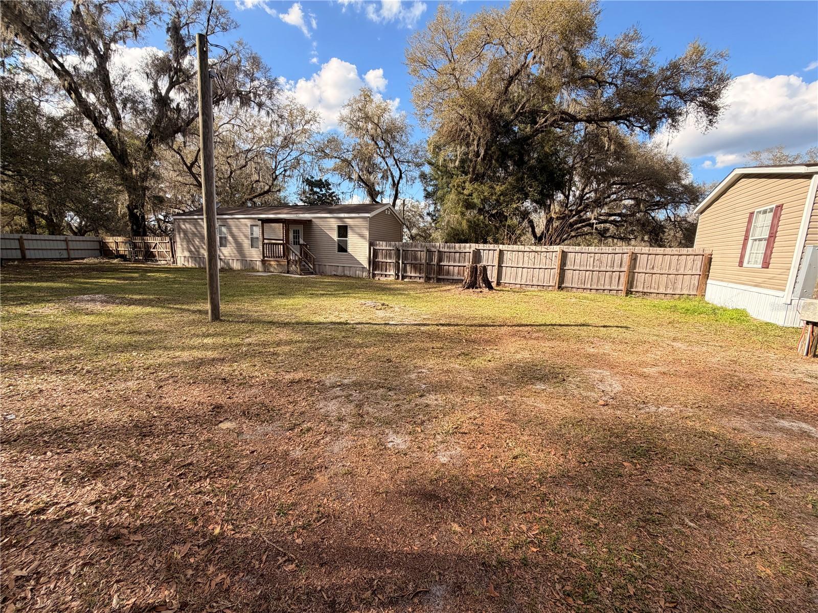 Listing photo id 38 for 25408 Oneal Road