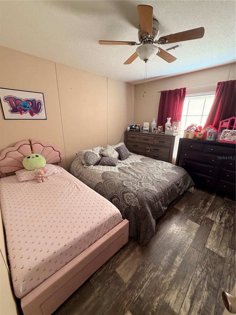 Listing photo id 67 for 25408 Oneal Road