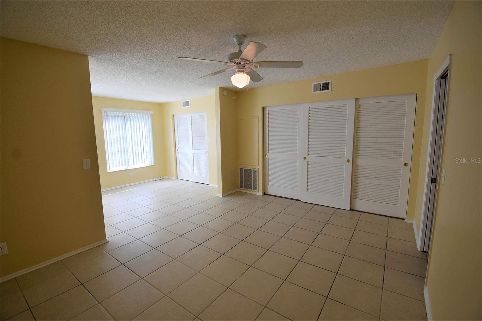 Image 13 of 20 For 2391 Sumatran Way 53