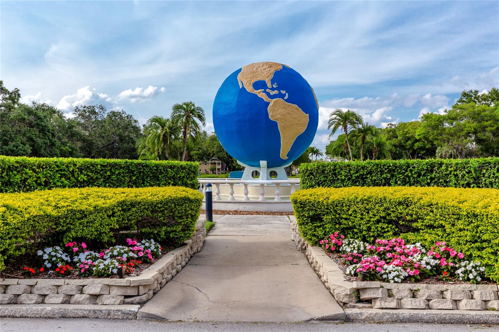 Image 15 of 20 For 2391 Sumatran Way 53