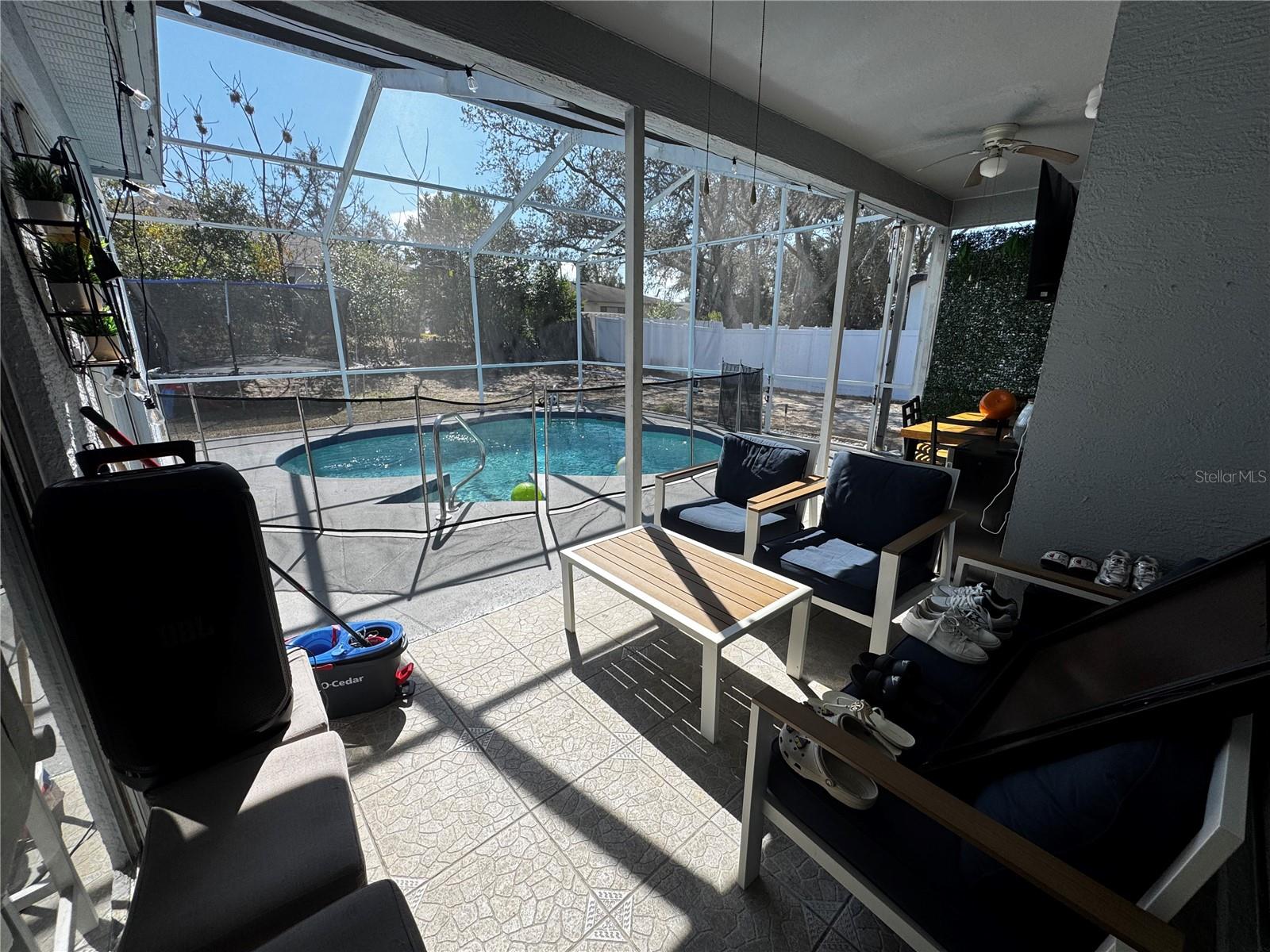 Listing photo id 21 for 10130 Spring Hill Drive