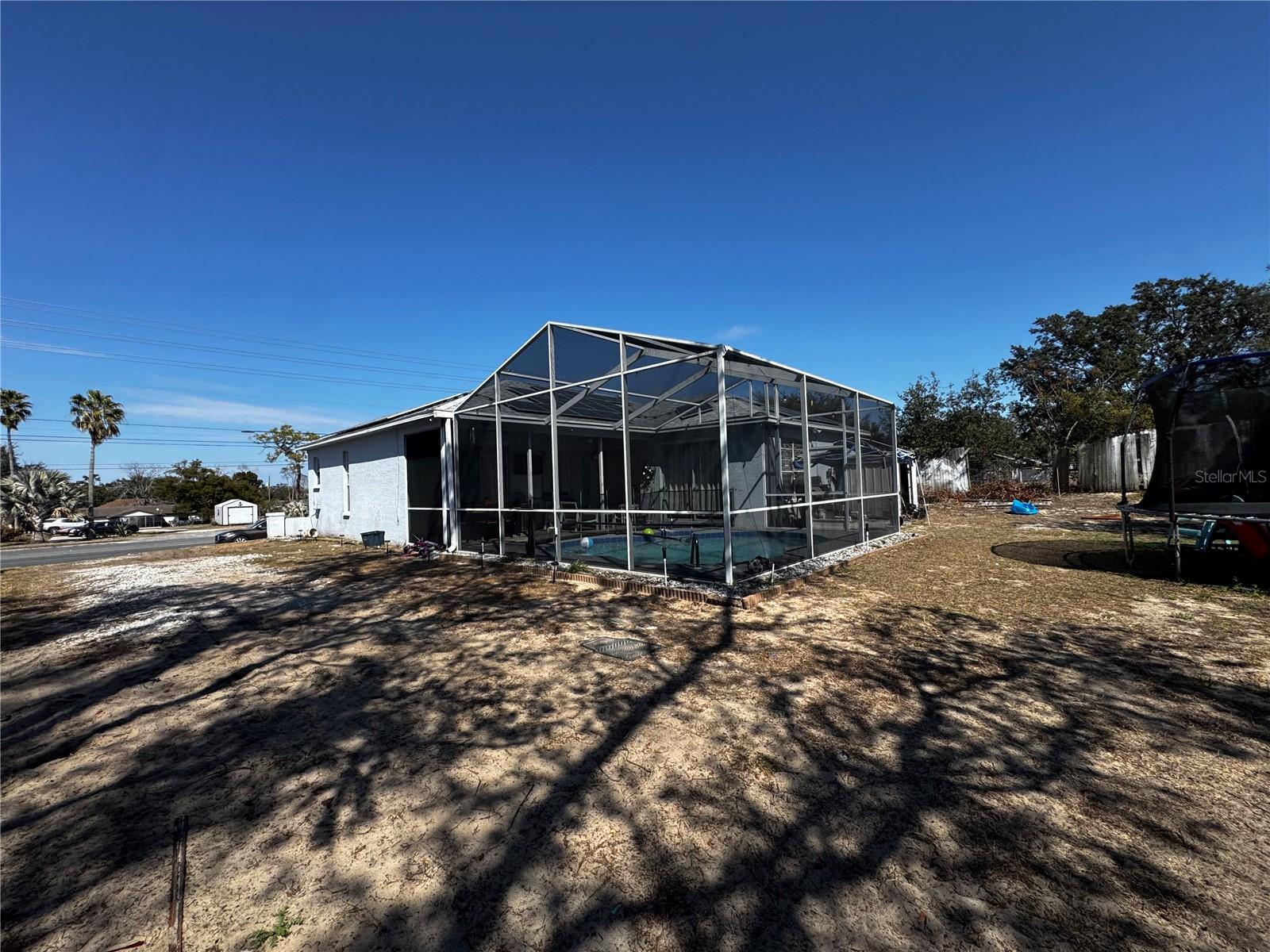 Listing photo id 28 for 10130 Spring Hill Drive