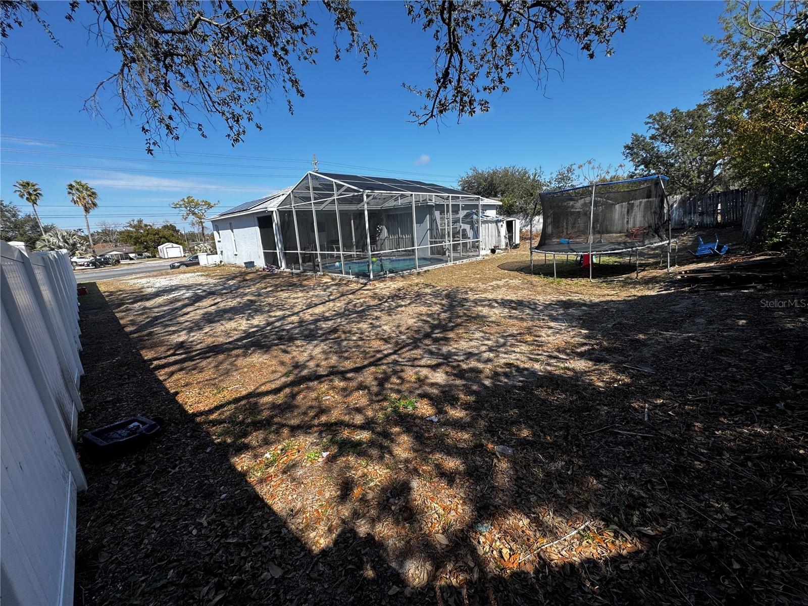 Listing photo id 29 for 10130 Spring Hill Drive