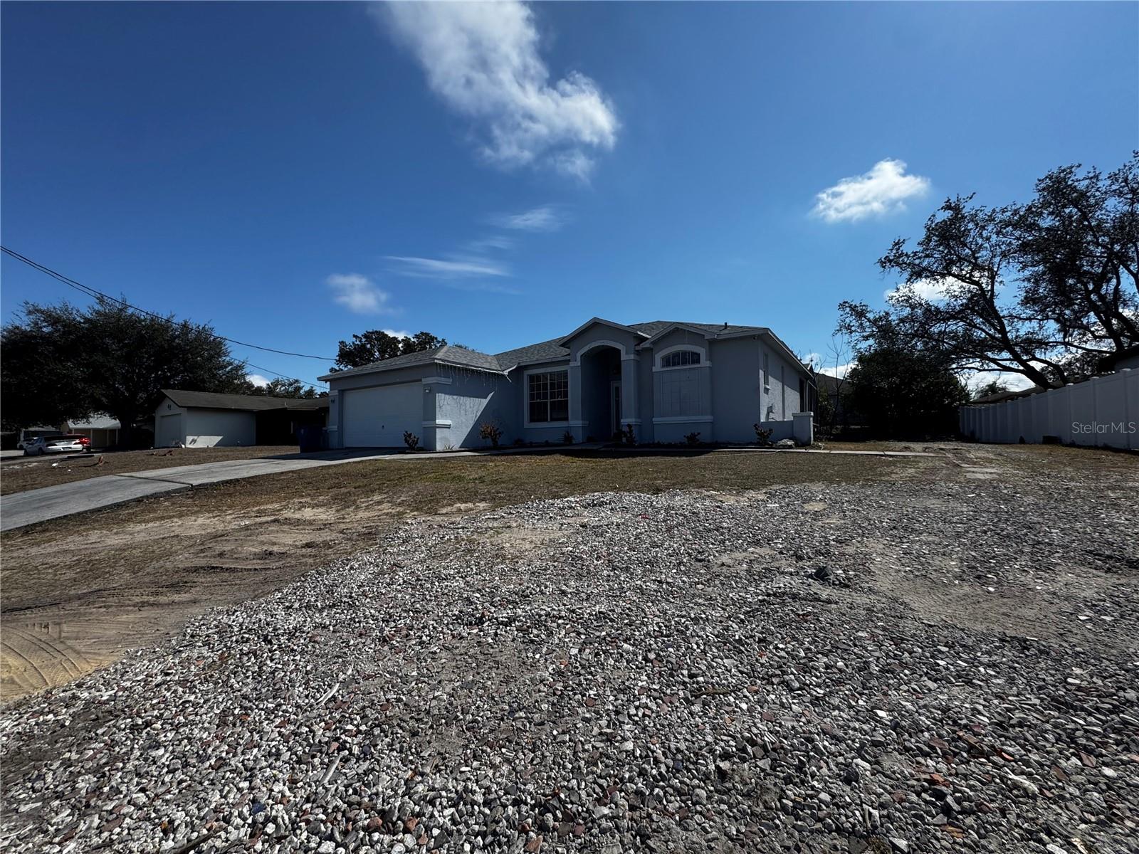 Listing photo id 3 for 10130 Spring Hill Drive