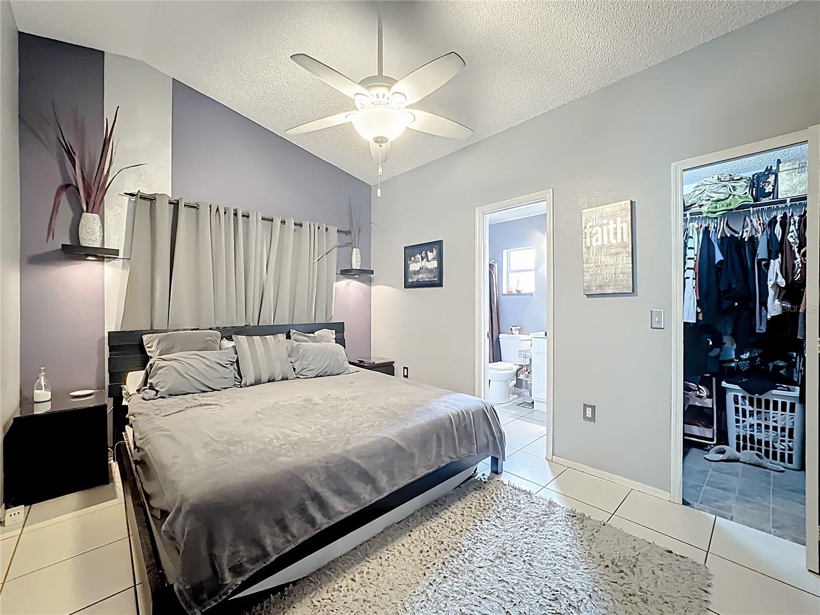 Image 17 of 49 For 901 Bella Vista Way