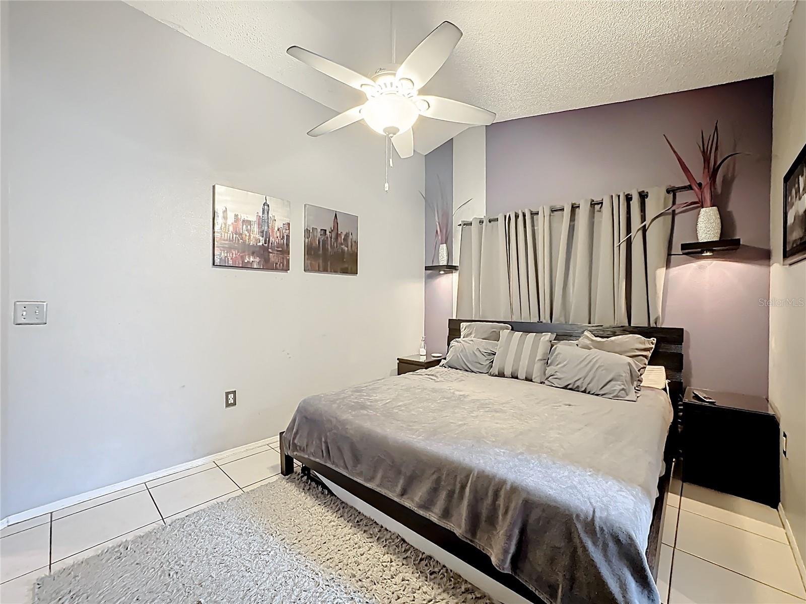 Image 18 of 49 For 901 Bella Vista Way