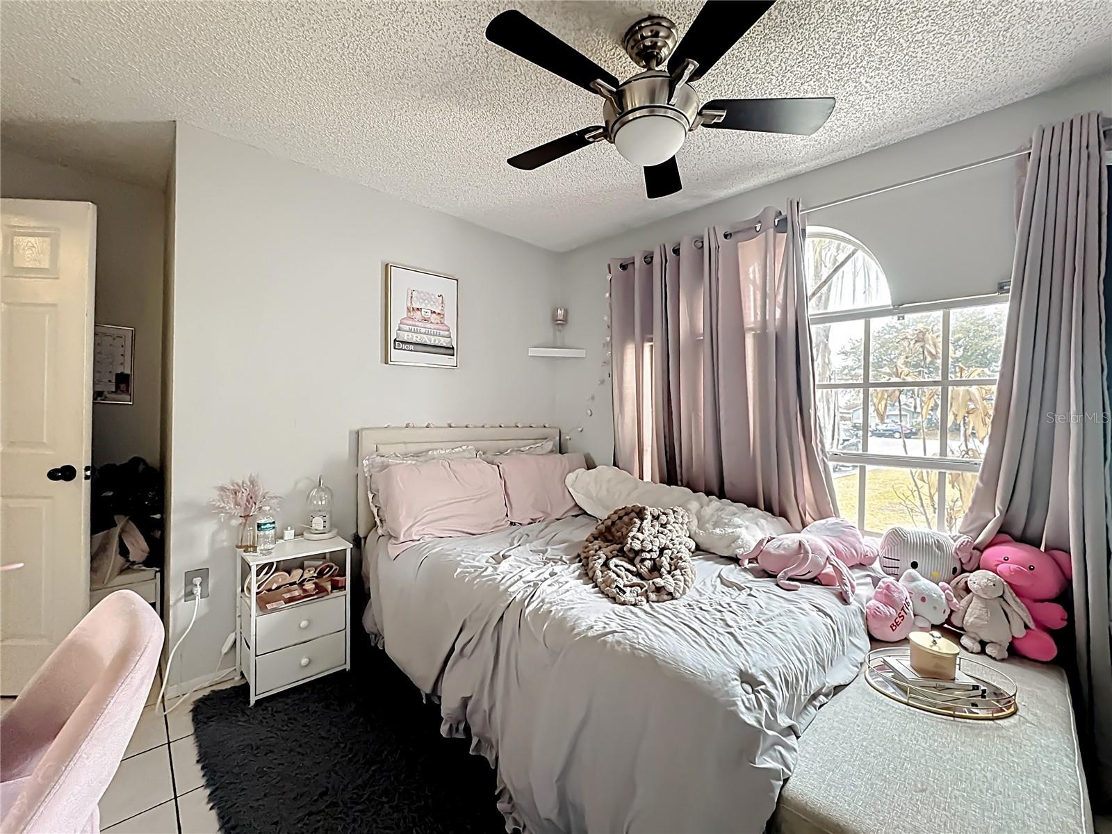 Image 23 of 49 For 901 Bella Vista Way