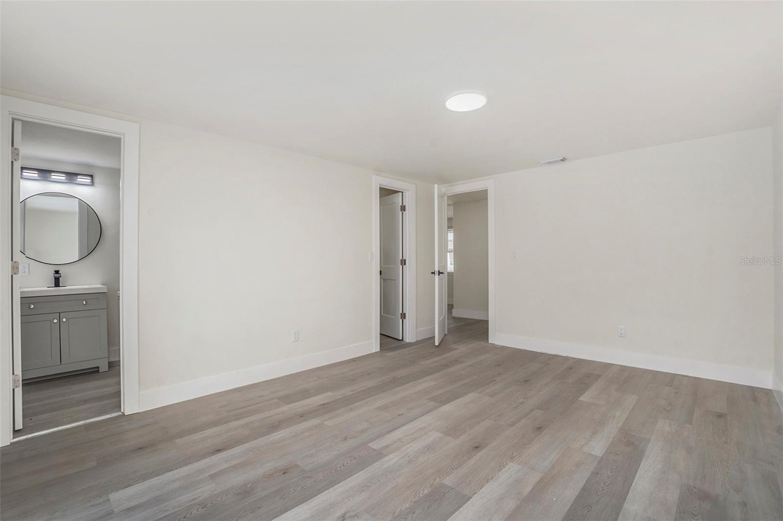 Image 19 of 34 For 15606 Allmand Drive