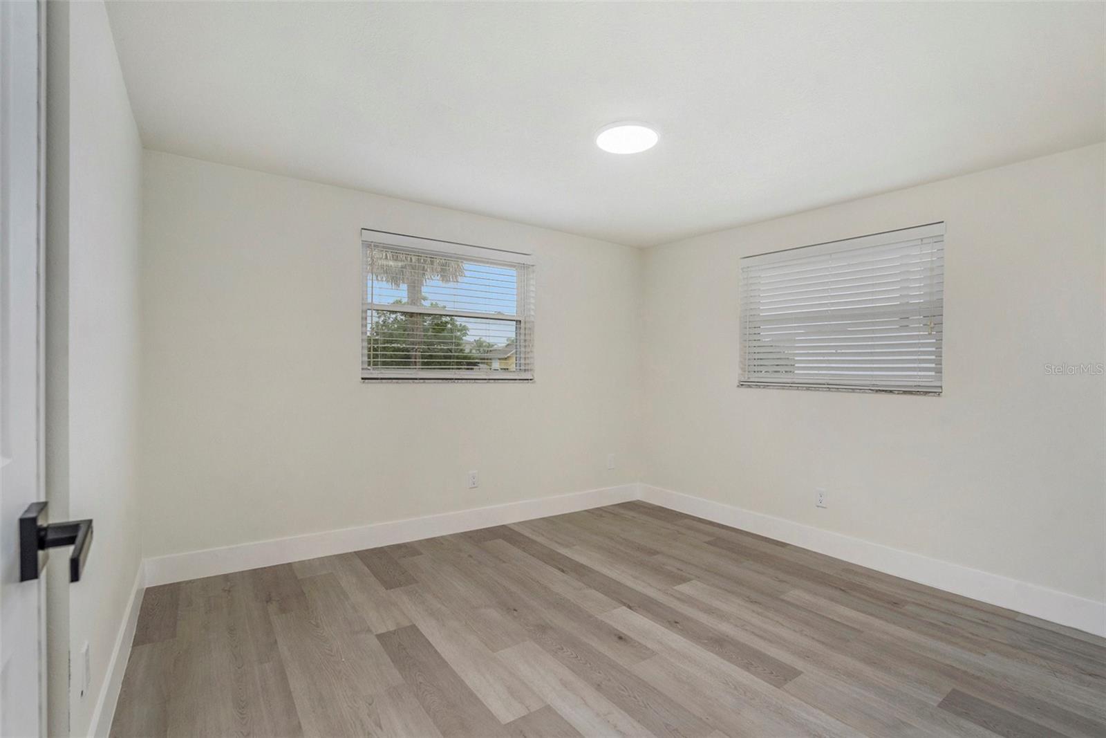 Image 23 of 34 For 15606 Allmand Drive