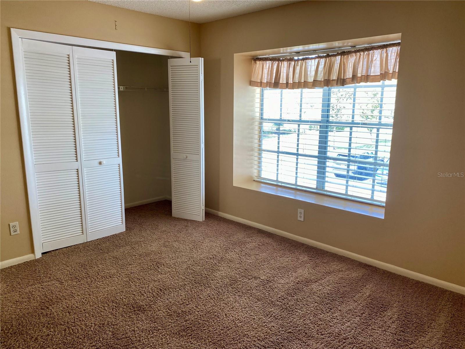 Image 21 of 28 For 16179 Rambling Vine Drive E