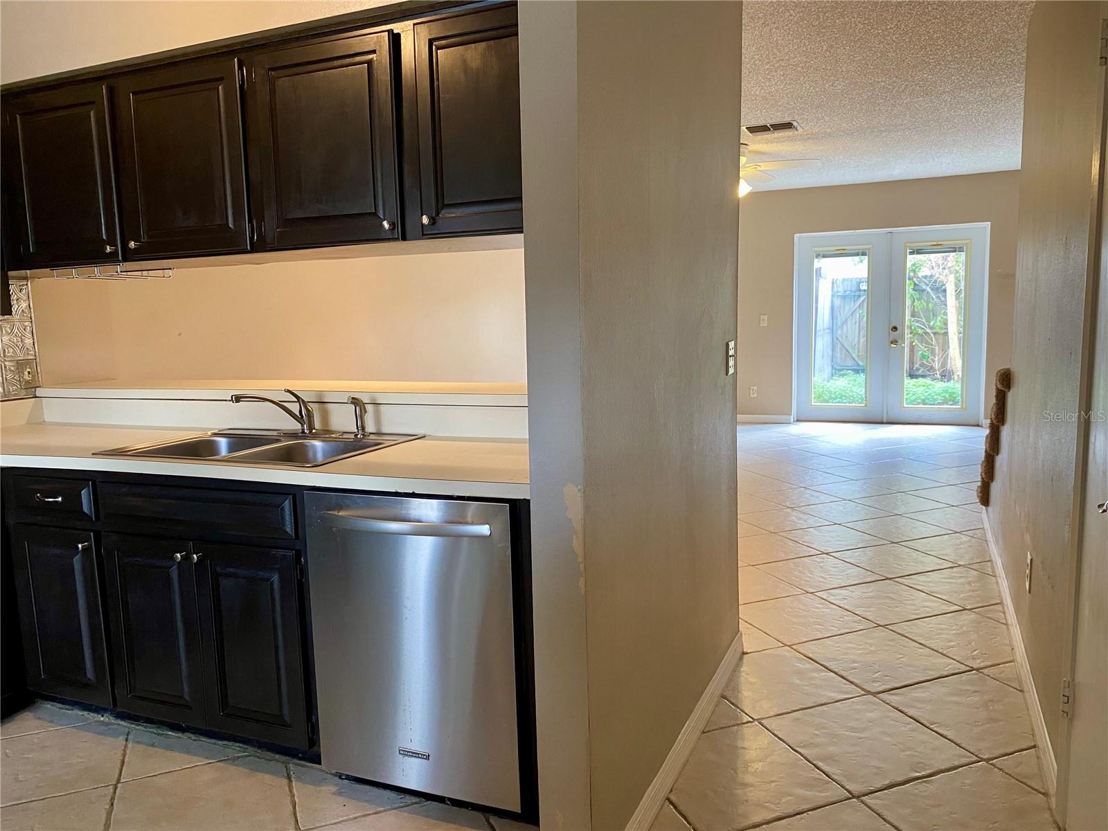 Image 4 of 28 For 16179 Rambling Vine Drive E