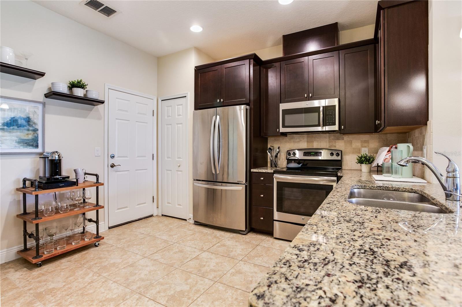 Image 14 of 46 For 11604 Crowned Sparrow Lane